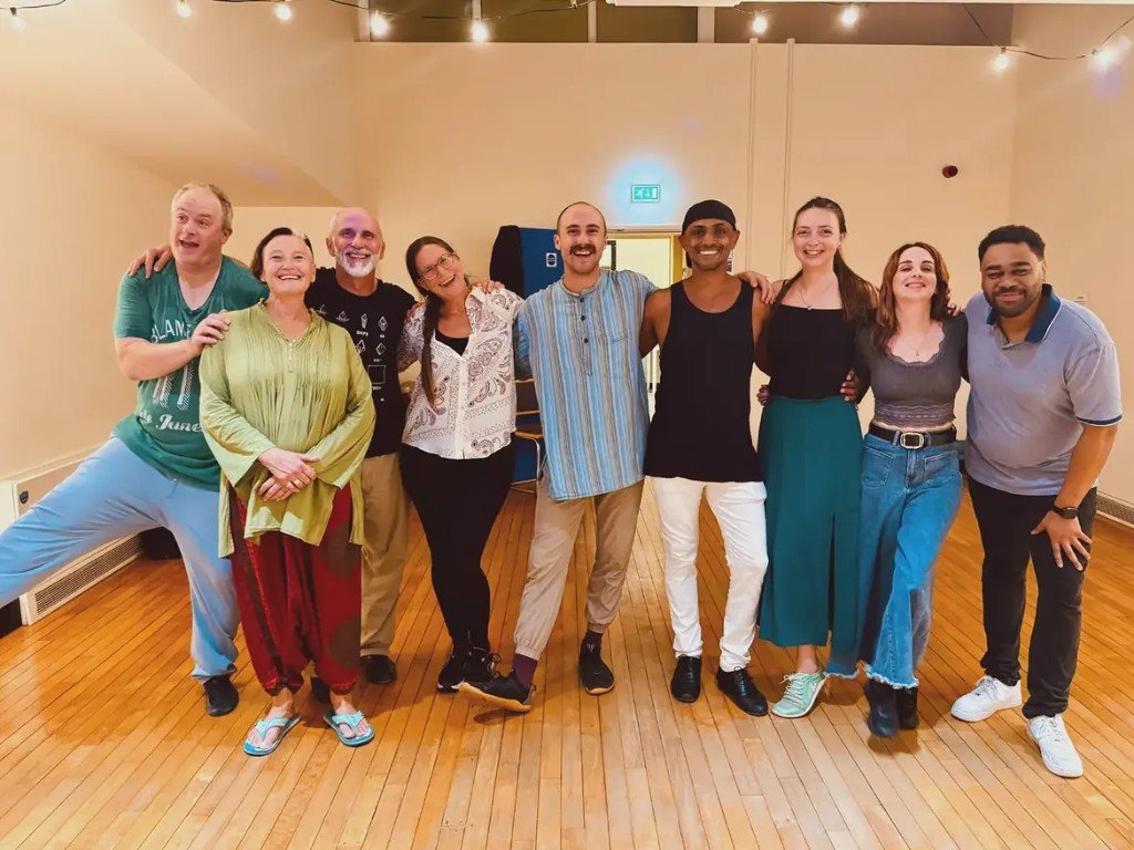 Forró Coll. class posing together after dancing